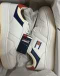 Adidasi Tommy Hilfiger