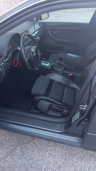 Продавам Audi a4 авант