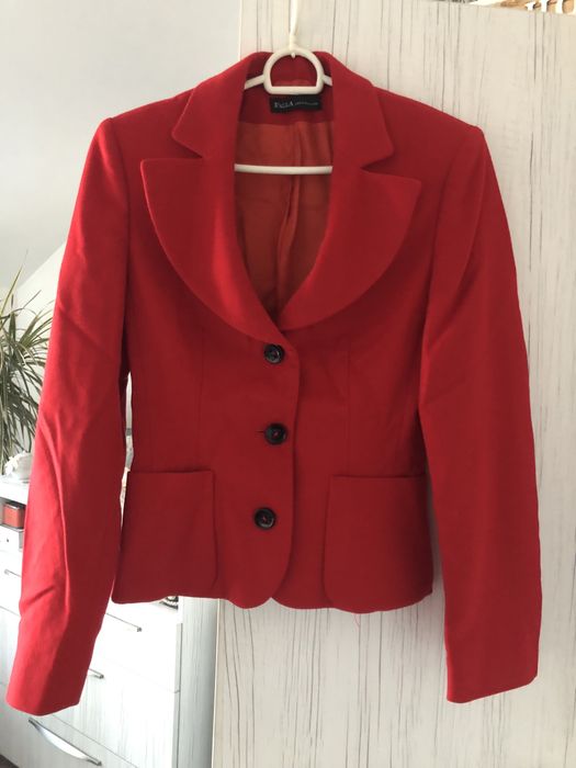 Costum 2 piese, sacou si fusta, purtst o singura data
