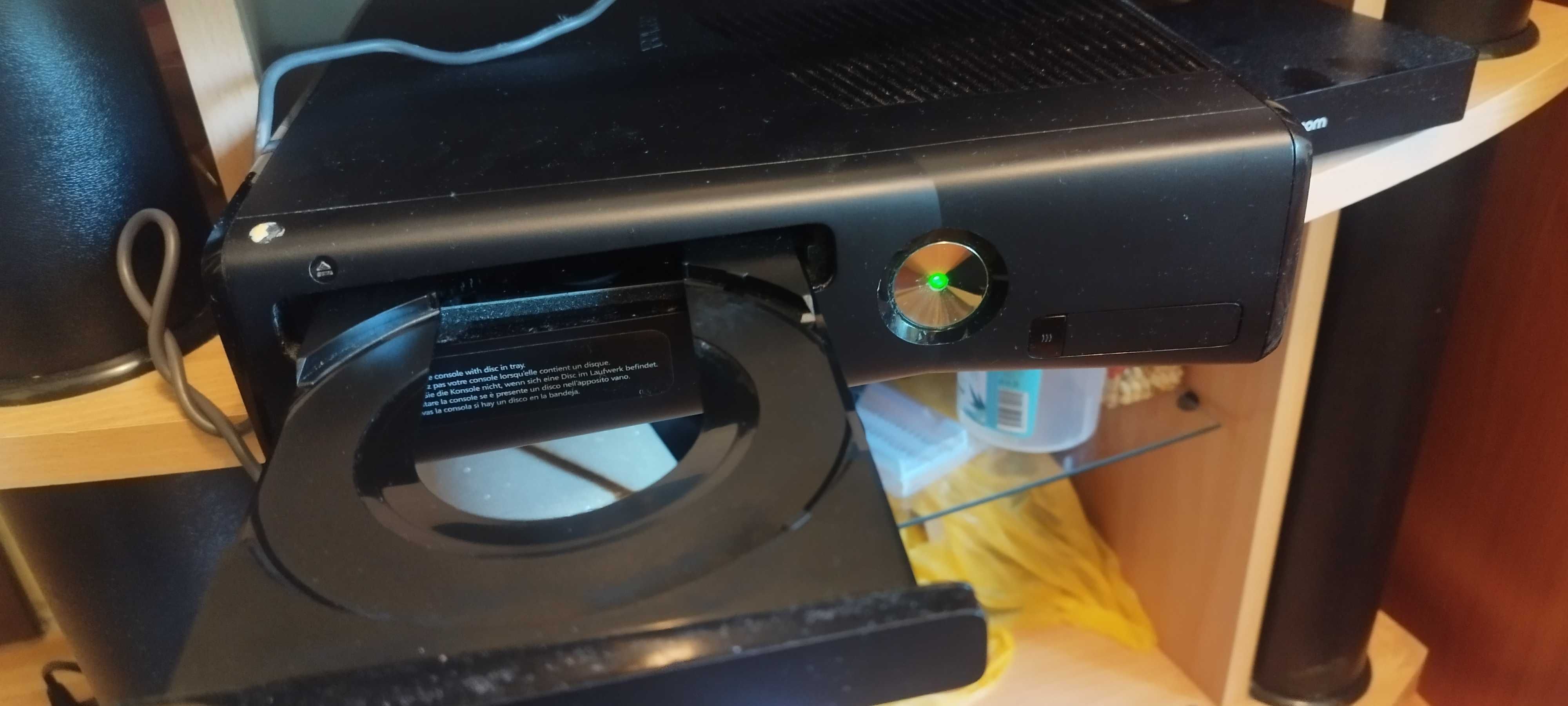 Xbox 360 Продаеам