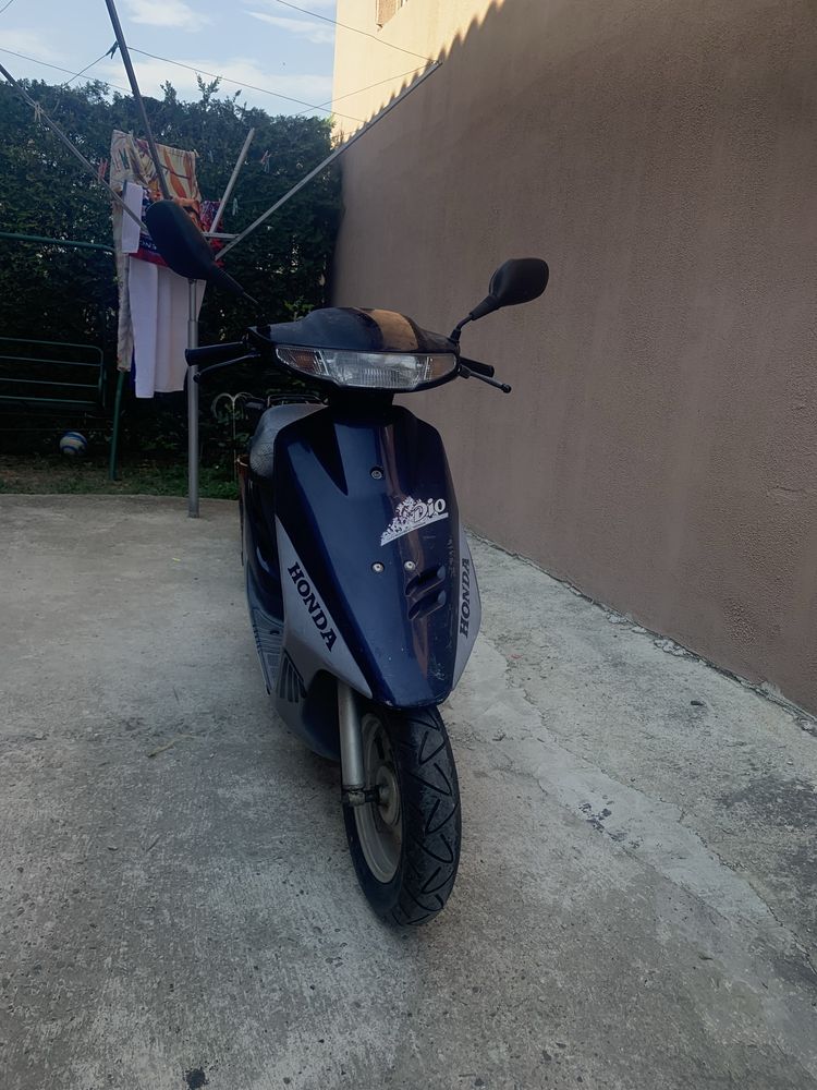 Honda dio 50cc.