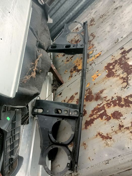 Продам кузовные запчасти Ваз 2106