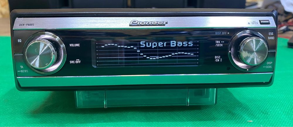CD player auto Pioneer DEH P 88 RS Top sunet