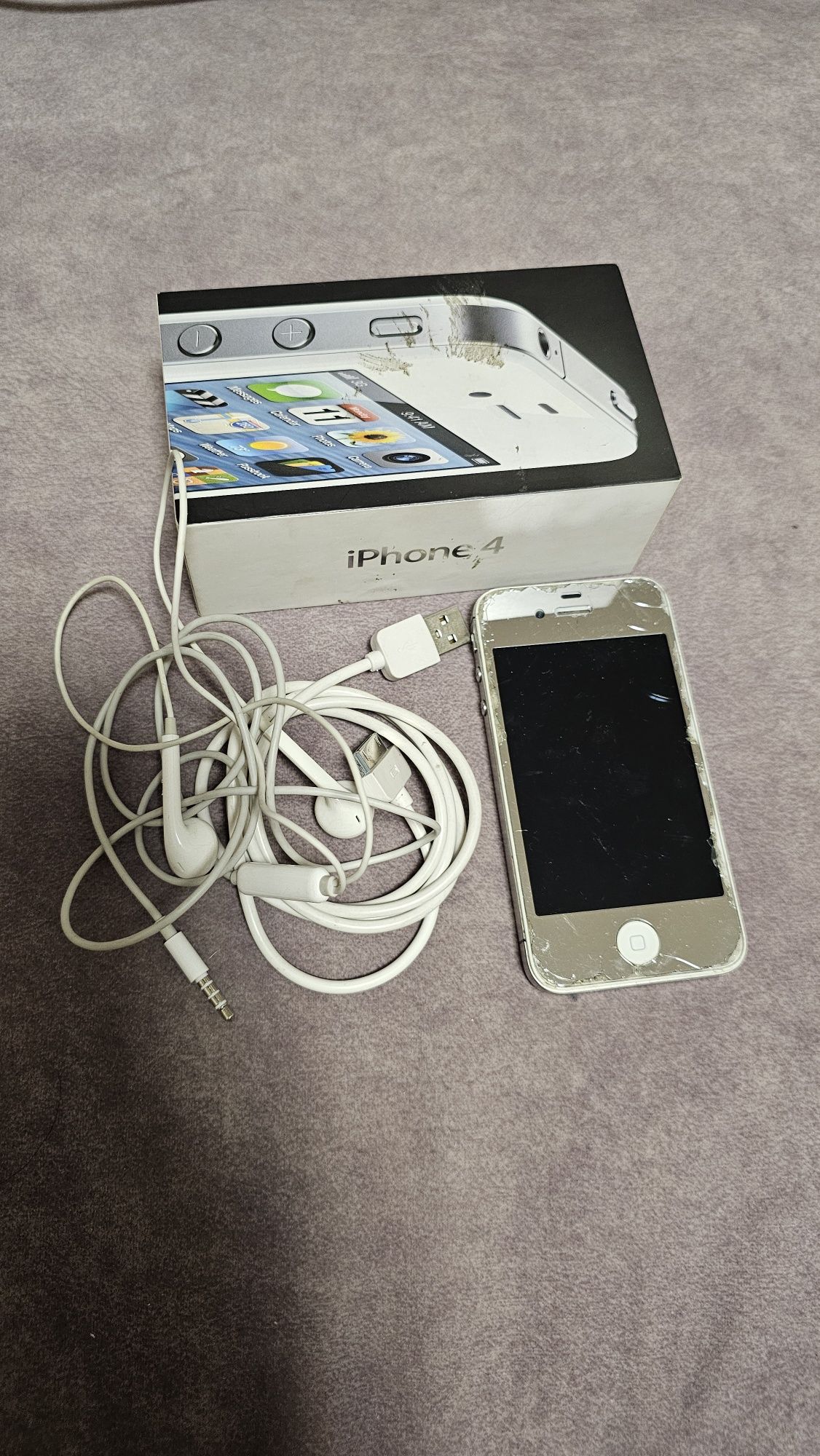 IPhone 4s продам