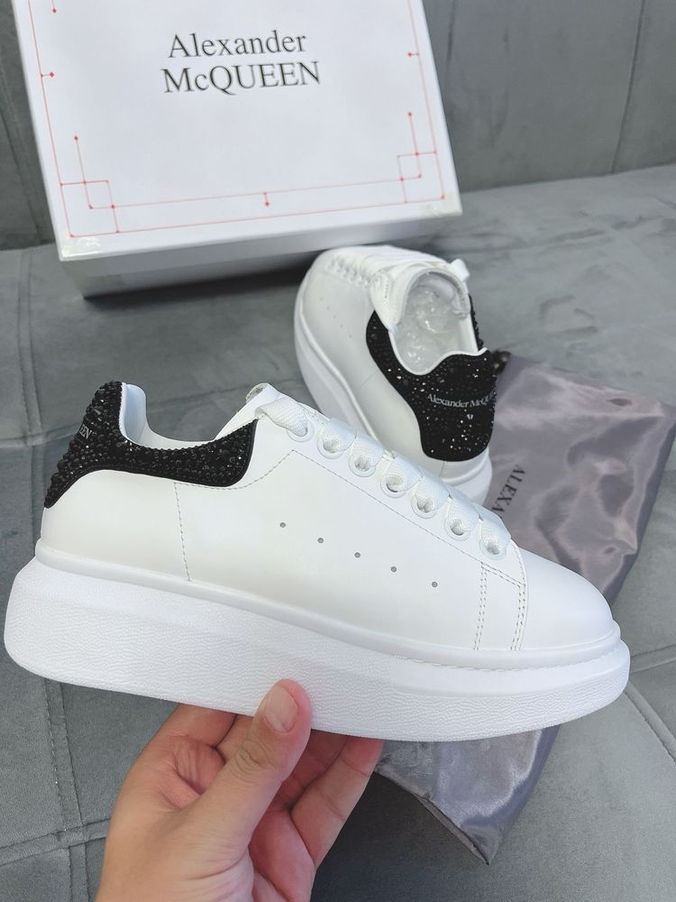 Adidasi Alexander Mcqueen Crystal White Black