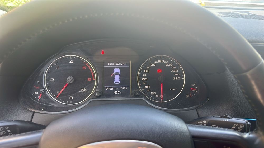 Audi Q5  2010 stare foarte buna
