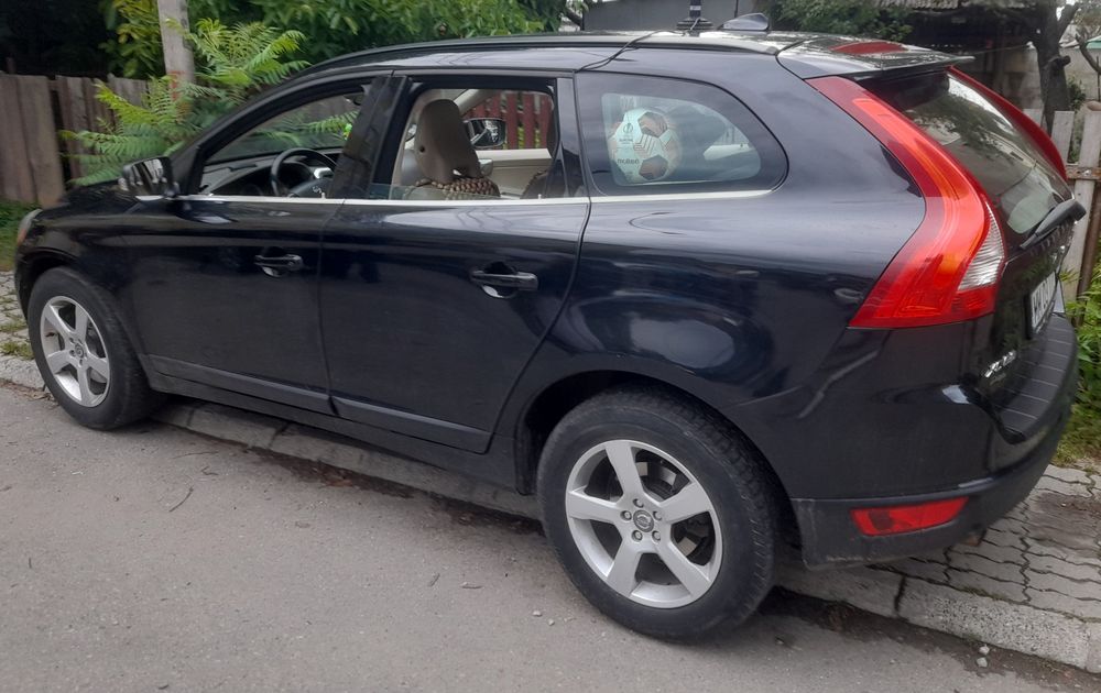 VOLVO XC 60 2.4 D