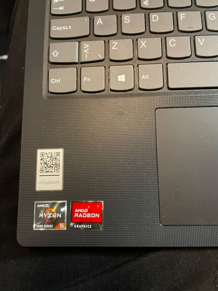 Laptop Lenovo V15 G2 ALC-pretabil Gaming