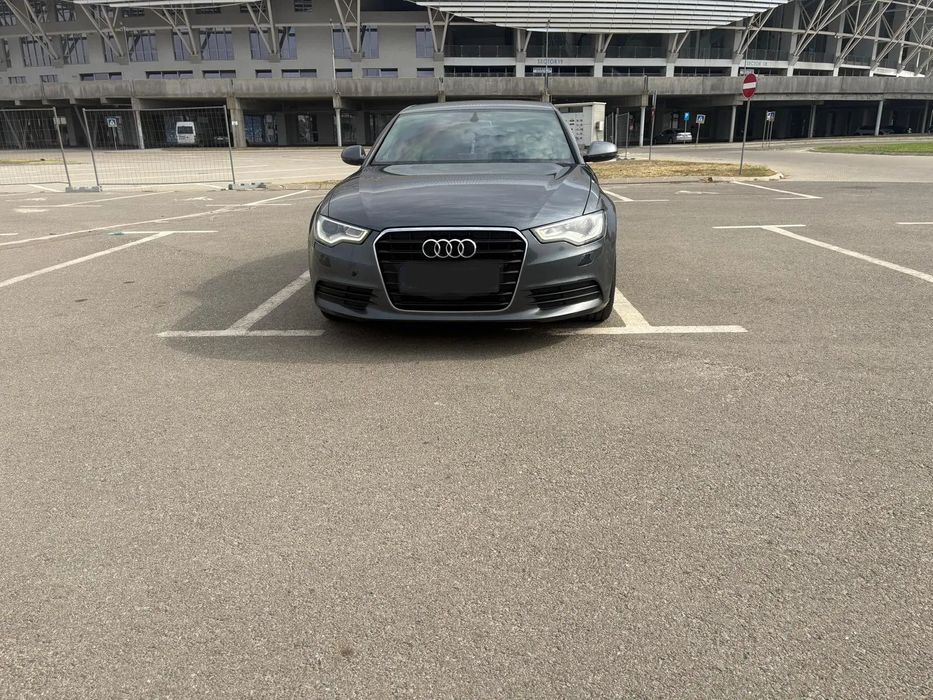 Audi A6 proprietar, stare buna. fara variante. Schimburi facute anual sau 1000