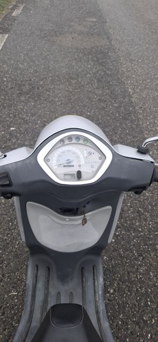 Vând piaggio liberty 125cc 4
