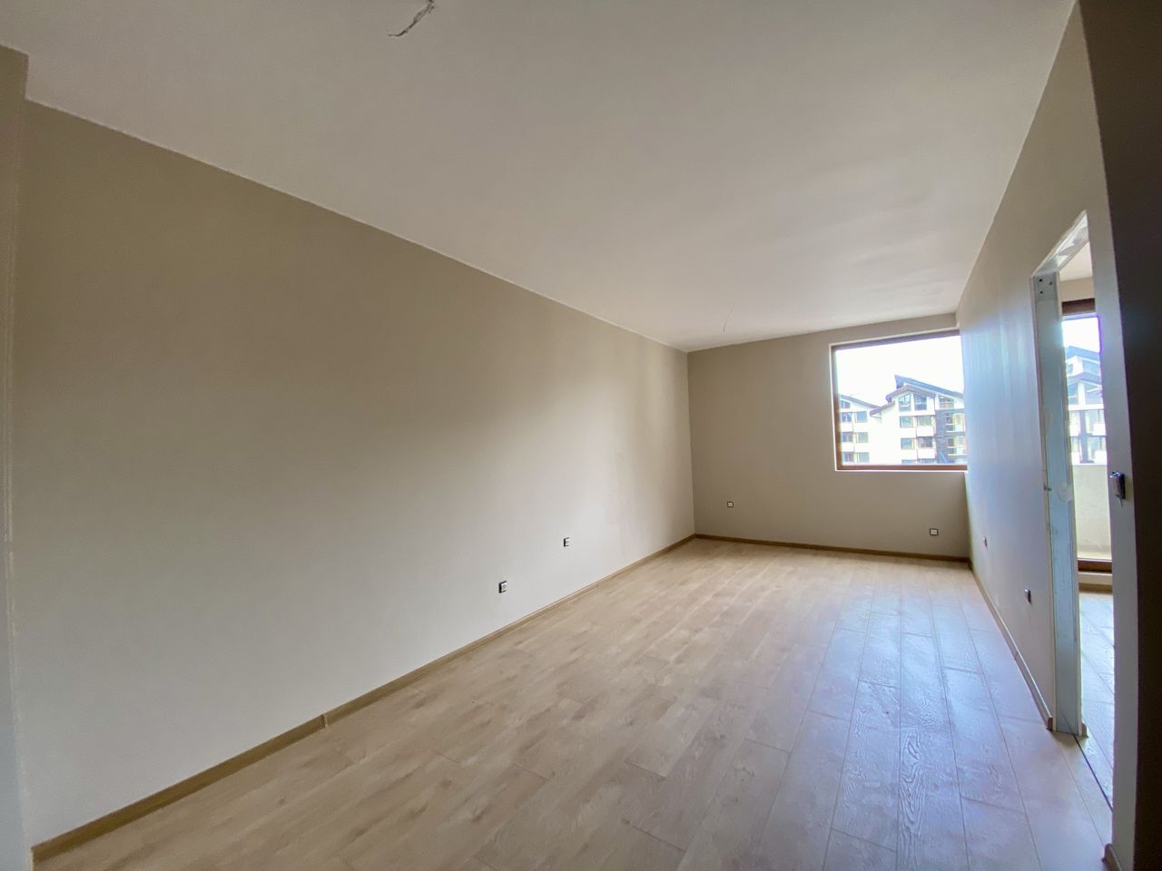 Продава се Двустаен апартамент в Разлог - 55 кв.м за 697 €/кв.м - Снимка #3