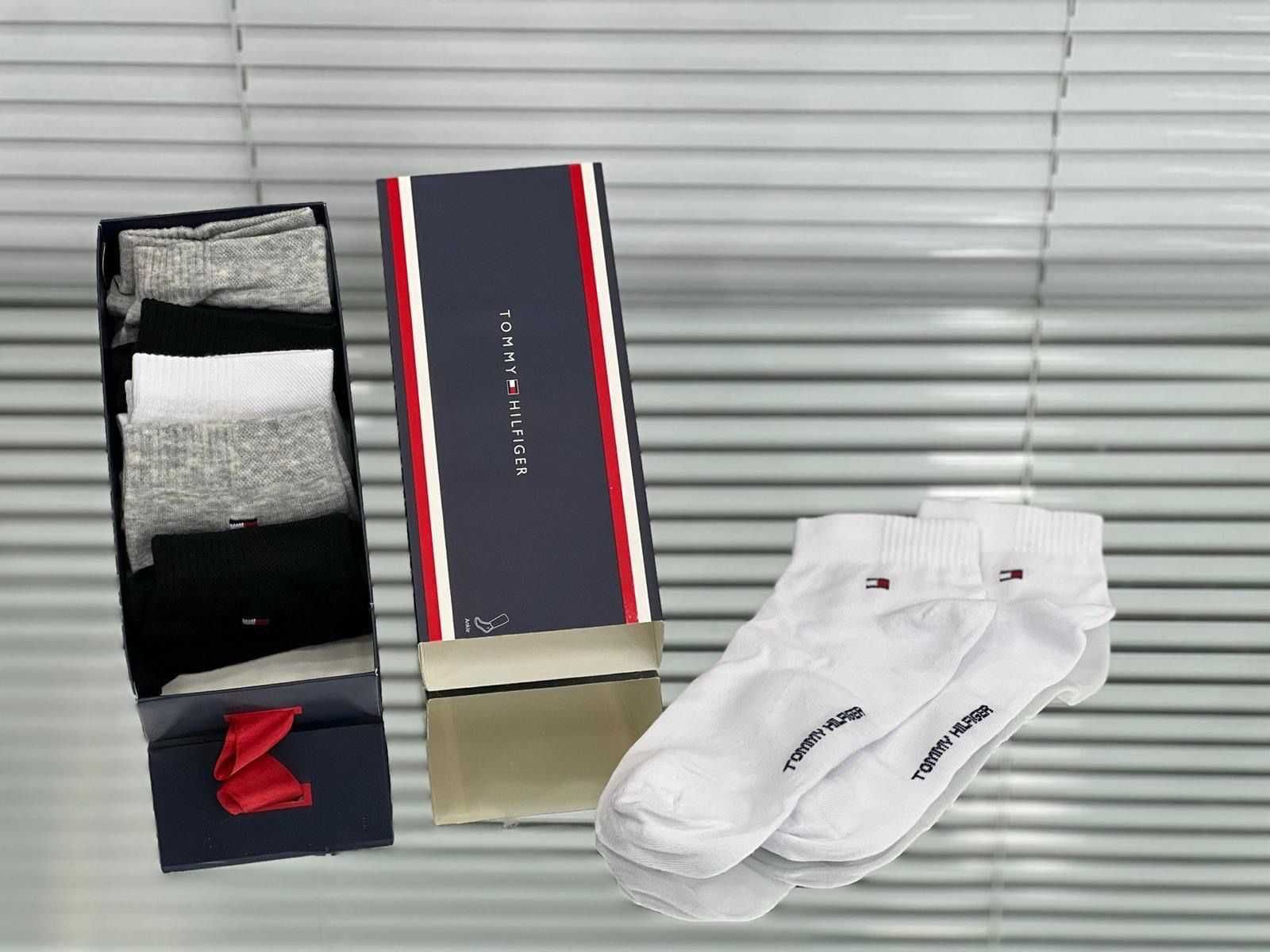 vind sosete unisex Premium  TOMMY   NIKE   VERSACE    ADIDAS