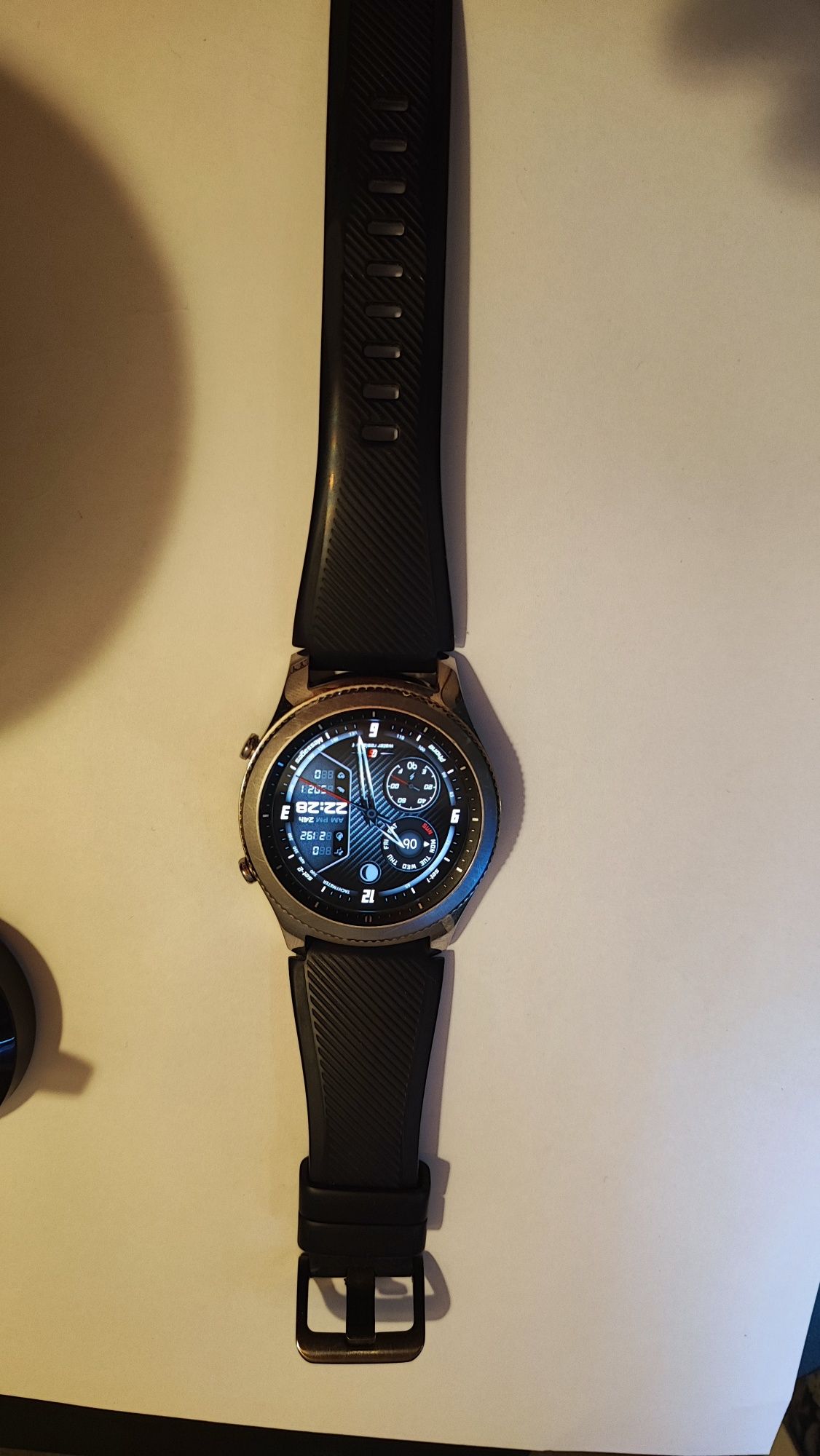 Продавам Samsung Gear S3 Classic