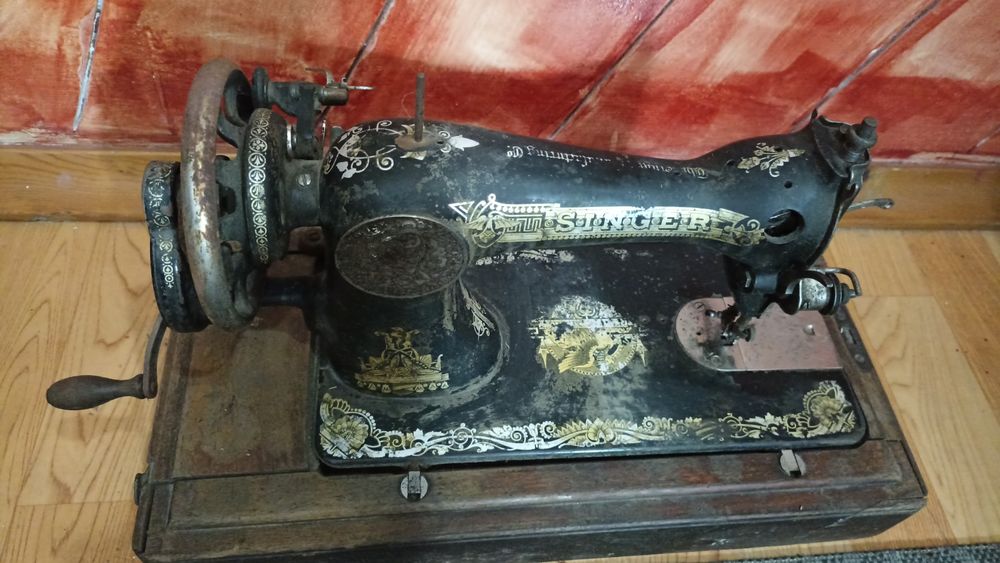 Продается  швейная машина  Singer