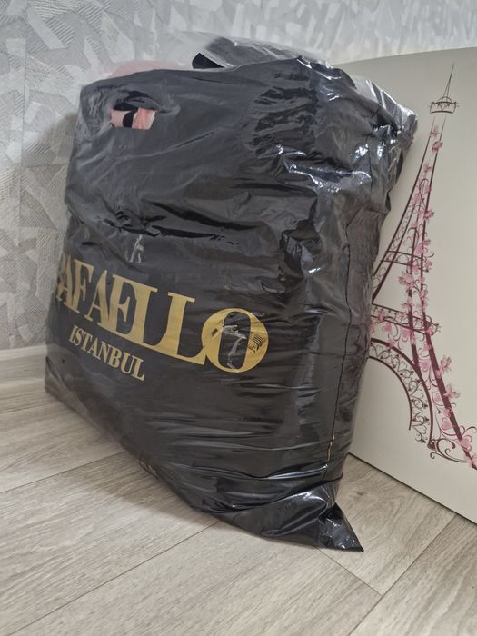 Продам пакет женских вещей