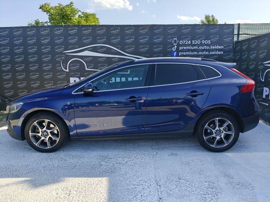 Volvo V40 /2.0 D4 190 CP / Ocean Race / Navi / Cross Country
