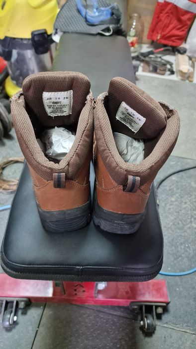 Обувь защитная 37 разм.