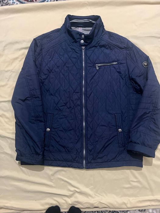 Кийилган калин куртка ва ветровкалар