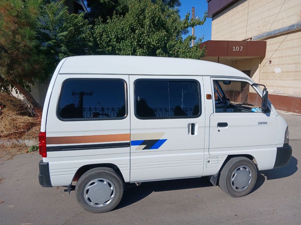 Damas 2022 yil, linyada yurmagan, kraska toza