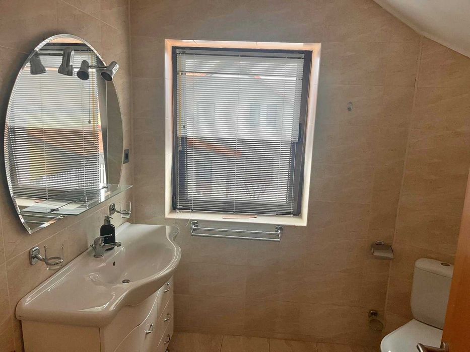 Casa individuala de vanzare in Sura Mica