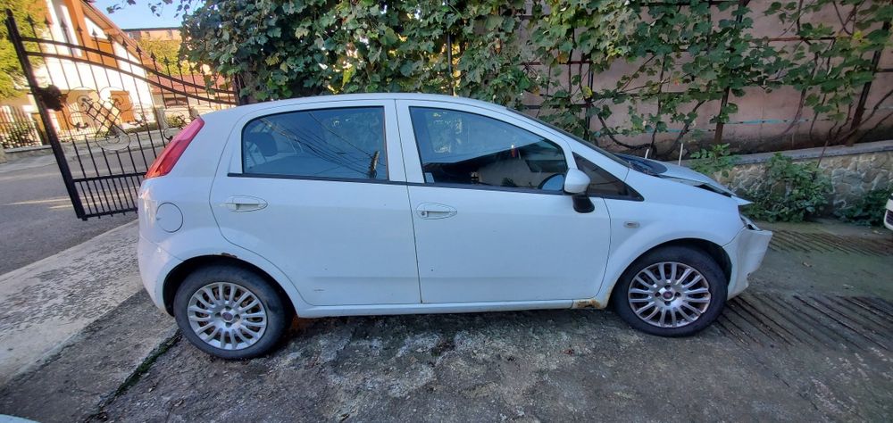 Fiat Grande Punto 2012 Diesel 1.3 multijet ITP+FISCAL, lovit dreapta