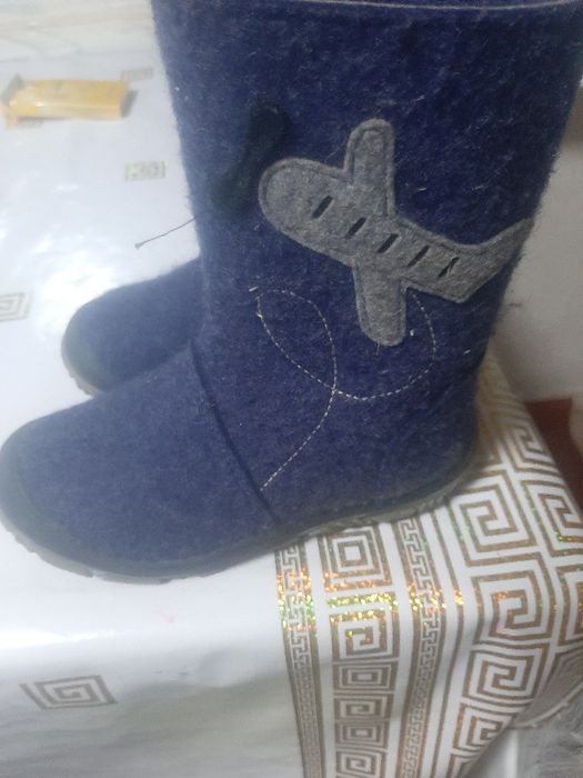 Сапоги детские в новом состоянии