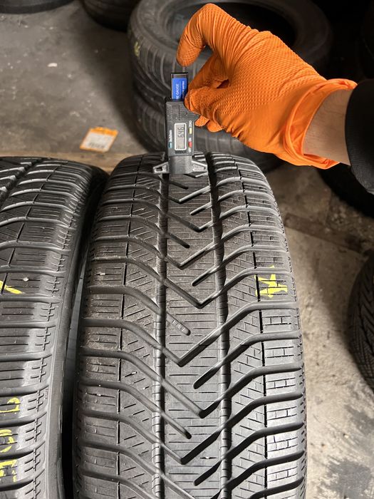 4 anvelope iarna 205/55/16 , Pirelli , 6-6.5 mm