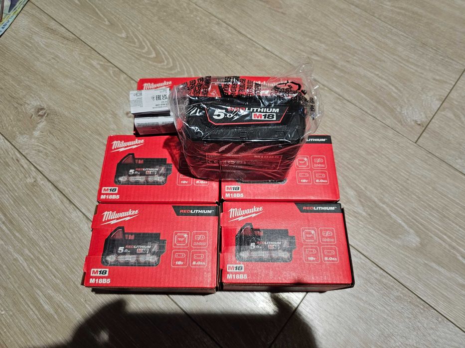 Baterie MILWAUKEE 5Ah nou originala