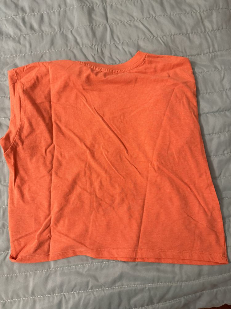 Неоново - оранжева тениска