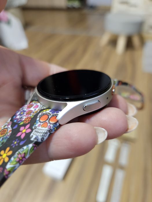 Samsung watch 7  перфектен