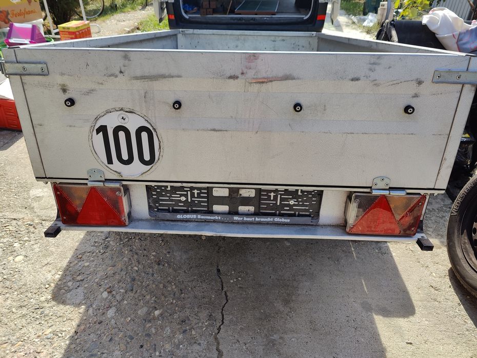 Remorca 750 kg in stare buna