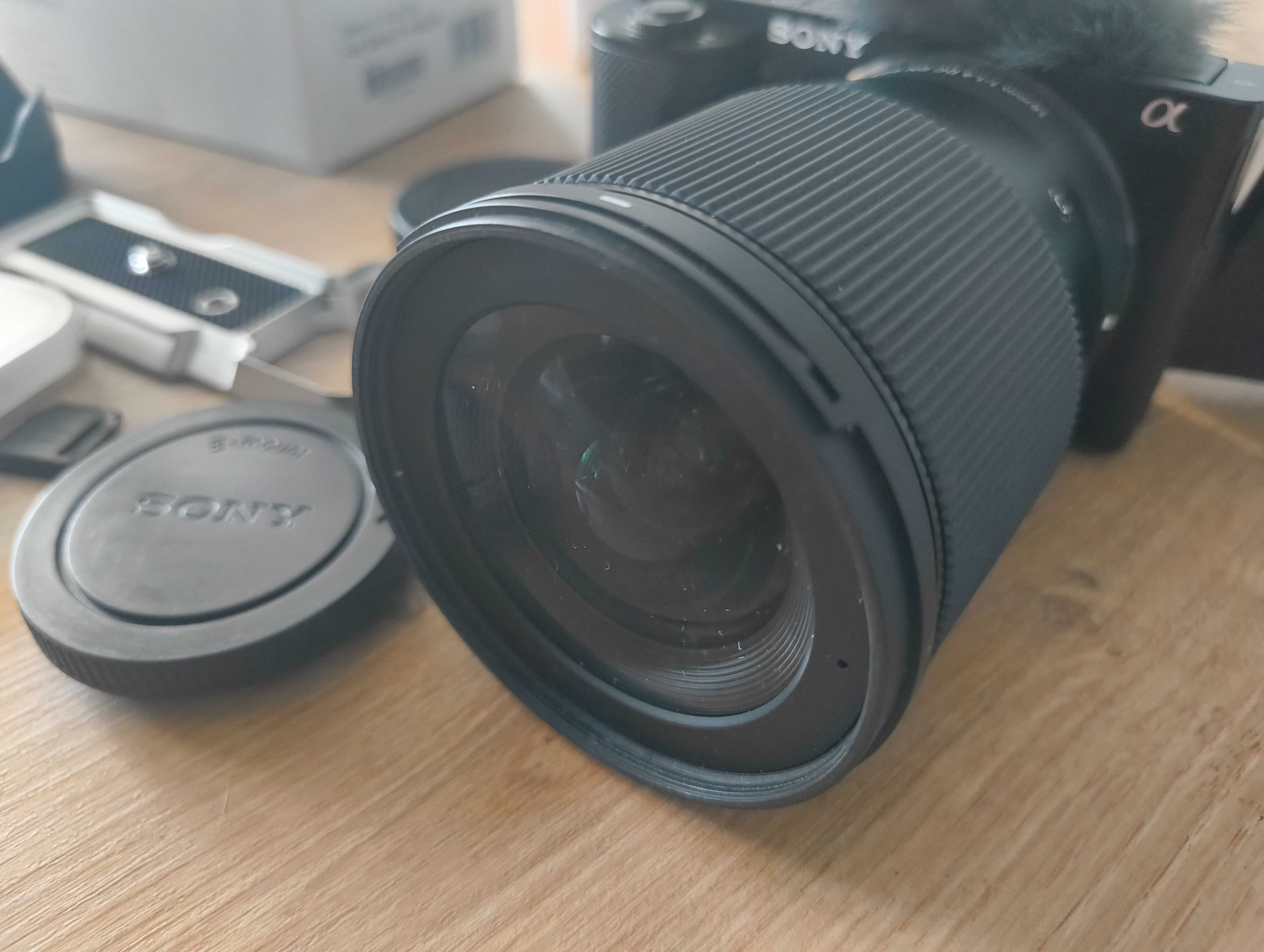 Sony ZV-E10 + Sigma 16mm F/1.4