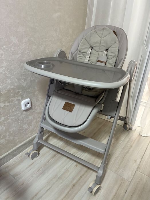 Детский стульчик шезлонг для кормления Happy Baby Berny Lux