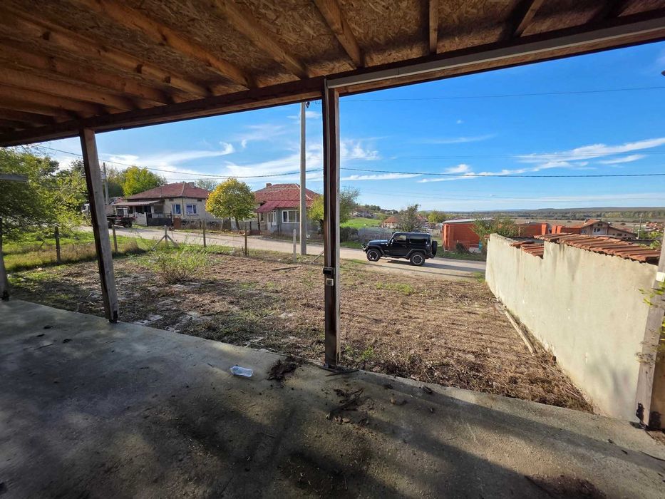 Продава се парцел