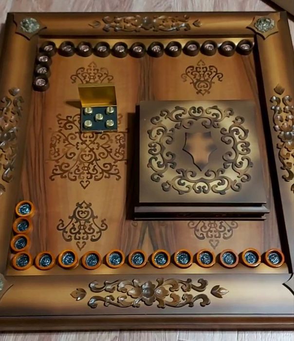 Продам  нарды ручной работы.