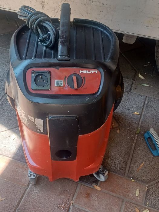 Aspirator industrial HILTI VCU 40 că nou