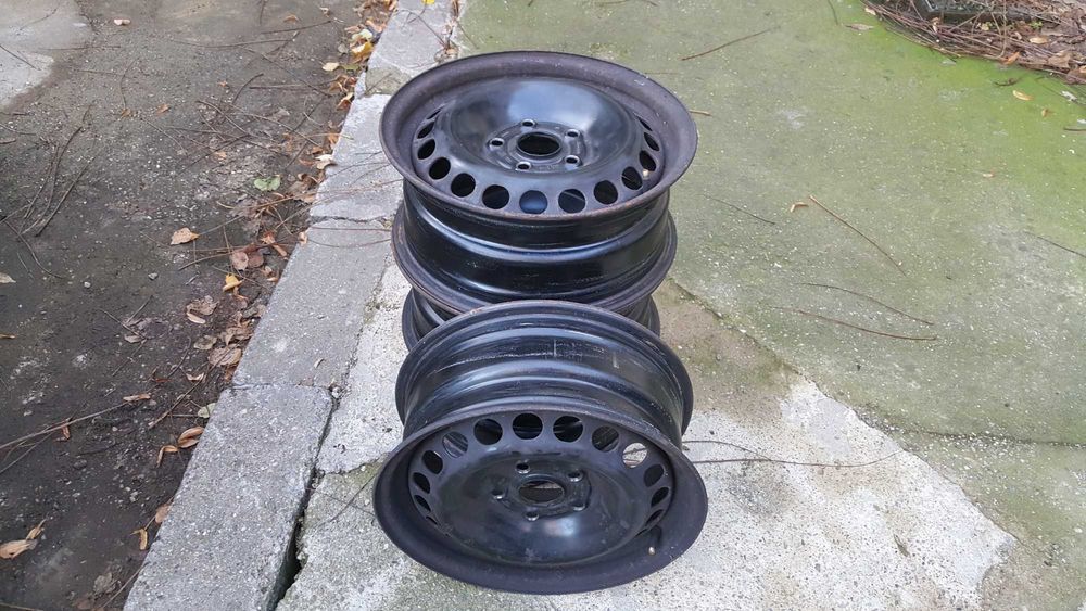 Vând Jante tablă oțel R15 Audi, VW