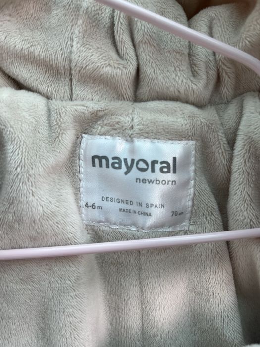 Зимен космоновт . Mayoral . 4-6 месеца . 70 см