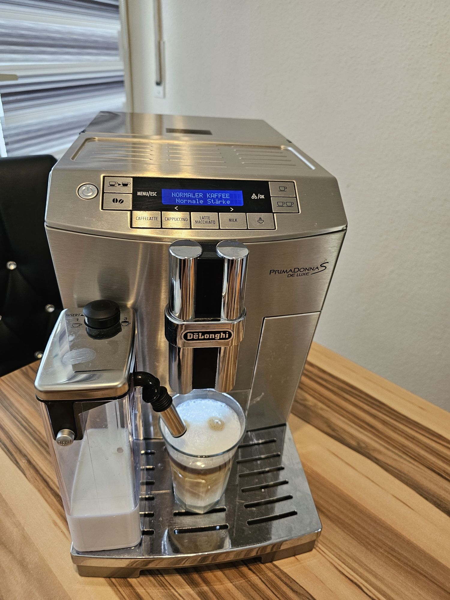 Delonghi Primadonna de Luxus