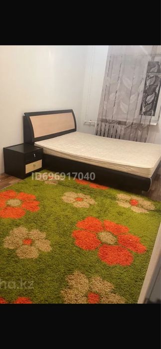 Продам 2 спальнюю кровать с матрасом