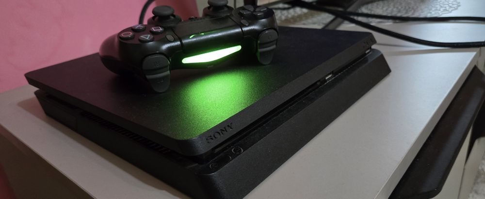 PlayStation 4 Slim 500 GB