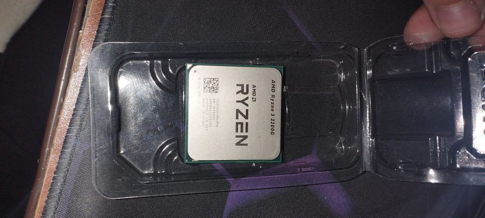 Процессор Ryzen 3 2200g