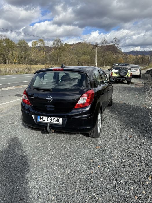 Opel Corsa D 1.2 Benzină - 2009