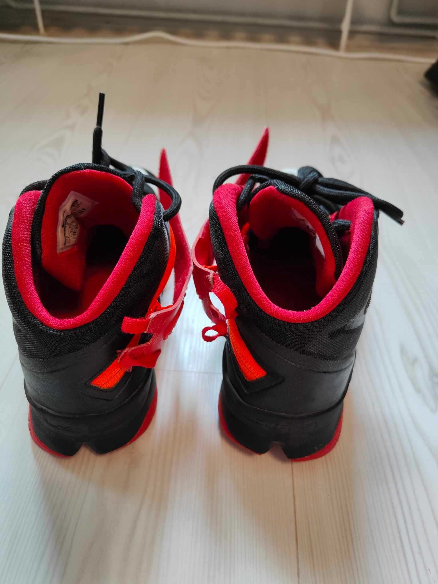 Nike LeBron Soldier 8 Black University Red