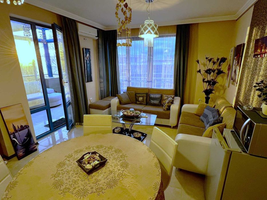 Продава се Двустаен апартамент в к.к. Слънчев бряг - 72 кв.м за 1292 €/кв.м - Снимка #2