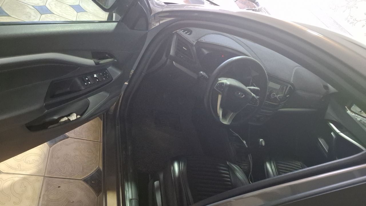 Lada vesta sedan