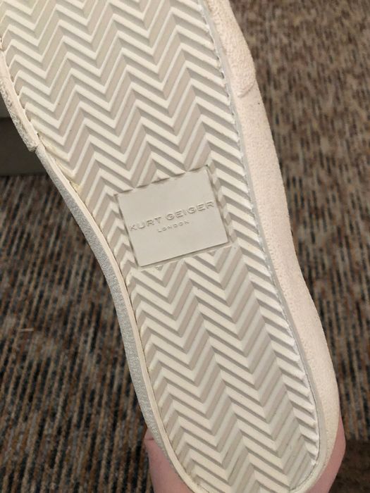 Кецове сникърси Kurt Geiger