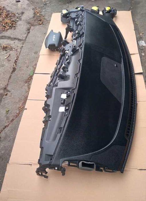 KIA EV6 plansa de bord - kit airbag volan pasager - centuri siguranta