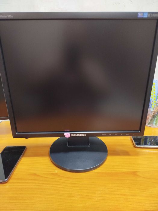 Монитор продается