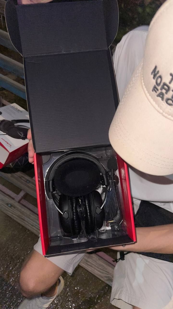Model 0 Logitech pro HyperX cloud 2 продам